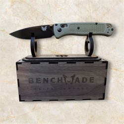 Benchmade Bugout Knife